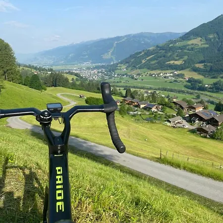 Haus Voglreiter - Inkl Sommerkarte, Zentrale Und Ruhige Lage, Garten Mit Spielplatz Apartment *