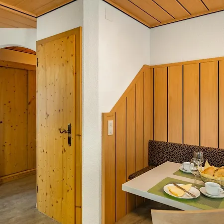 Haus Voglreiter - Inkl Sommerkarte, Zentrale Und Ruhige Lage, Garten Mit Spielplatz كابرون
