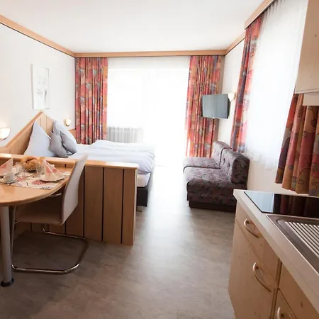 Haus Voglreiter - Inkl Sommerkarte, Zentrale Und Ruhige Lage, Garten Mit Spielplatz Appartamento Kaprun