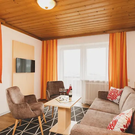 Haus Voglreiter - Inkl Sommerkarte, Zentrale Und Ruhige Lage, Garten Mit Spielplatz Kaprun