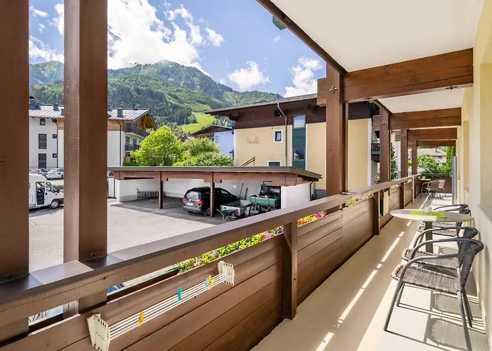 Haus Voglreiter - Inkl Sommerkarte, Zentrale Und Ruhige Lage, Garten Mit Spielplatz Kaprun