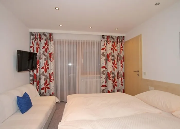 Haus Voglreiter - Inkl Sommerkarte, Zentrale Und Ruhige Lage, Garten Mit Spielplatz * 卡普伦